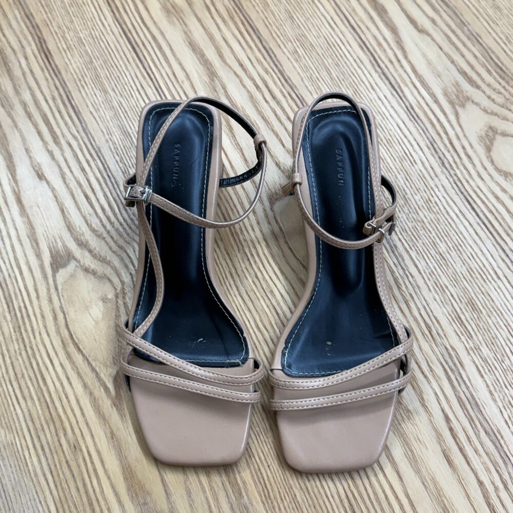 Sappun Tan Colored Minimalist Sandal